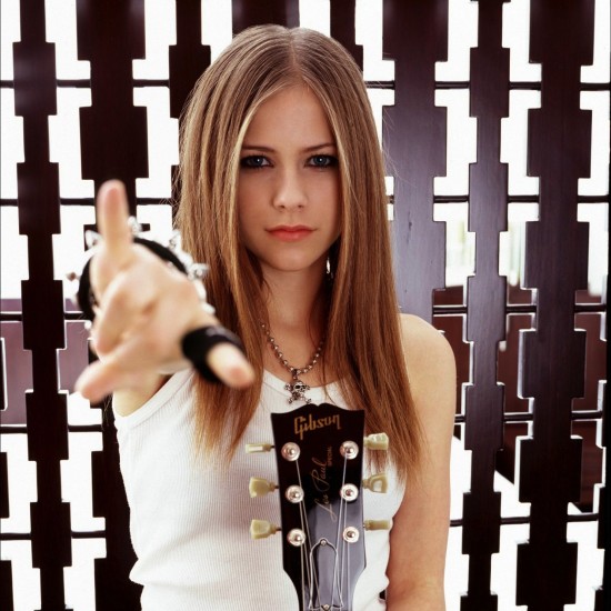 Avril-Lavigne-2002-LG