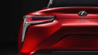 レクサス新型クーペ「LC500」が電気シェーバーみたいだと酷評＜画像＞フロントグリル替えれば完璧にカッコいいかな(´・ω・`)