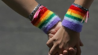 ロシアのLGBT差別がヤバい＜動画＞同性愛を認めろという風潮 2ch論争