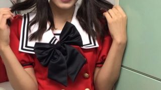 【相当有望】人気アイドル石原由希ちゃん『下乳全開』のビキニ姿にｗｗｗｗｗｗ