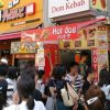 【悲報】若者に大人気「ハットグ」韓国式のホットドッグが汚すぎる…