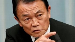 【画像】麻生太郎さんの座り方