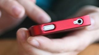 【朗報】iPhoneさん、次のアップデートで顔文字が超絶かわいくなってしまう👶