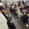 【正論賛否】会社員さん、仕事帰りに電車内で漫画を読んでた結果 →