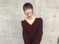 【横山由依】握手で苦戦する横山総監督が寒いのに露出狂みたいな私服で頑張ってアピールしてる件