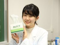 ミス理科大候補・鈴木りかさん、数学科なのに白衣を着てリケジョアピール【美少女・美女】