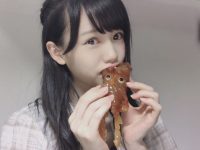 【運上弘菜】なっぴこと運上弘菜ちゃん、生のイカを頭から食らう