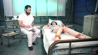 Sesso sadomaso, Nere, Sottomissione, Succhiare il cazzo, Gola profonda, Legate