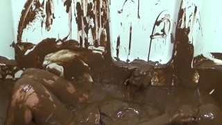 Bagno, Cheerleader, Solitario