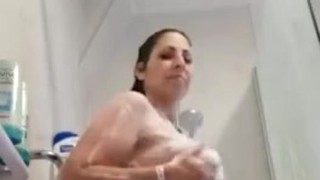 Tanzen, Latina Porno, Dusche