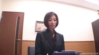 Gadis Asia, Kulit hitam, Berambut, Ruang kantor, Kejadian nyata