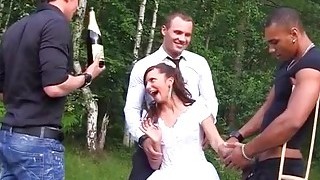 Jouir a l'intérieur, Orgie, Piercing, Mariage
