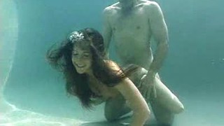Под водой