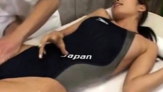 Nylon, Traje de baño, Uniforme