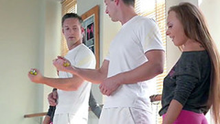 Sexo a três, Cabelo curto, Esporte