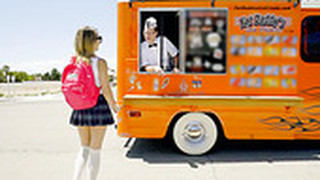 Pau grande, Peitos grandes, Boquetes, Gozadas, Ao ar livre, Calcinhas