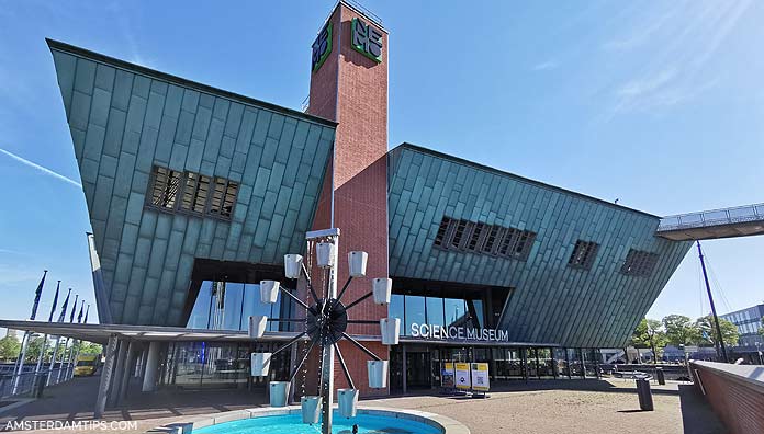 nemo science museum amsterdam entrance