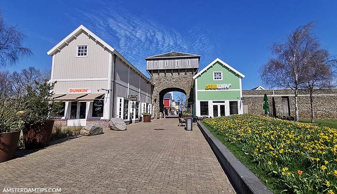 batavia stad outlet mall entrance