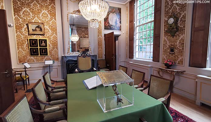 luther museum amsterdam regents' room