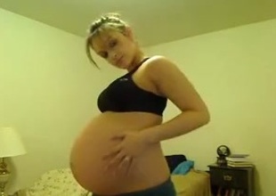 preggo girl dances 4