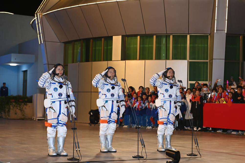 Shenzhou-19 astronauts start journey to China's space station for new endeavors