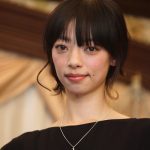 NHK教育『ドイツ語会話』のお姉さん。映画の濡れ場で乳丸出しでクンニされてしまうww