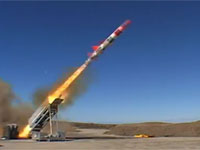 軍事動画。ステルスミサイルの発射、超低空巡航、命中精度のテスト映像。