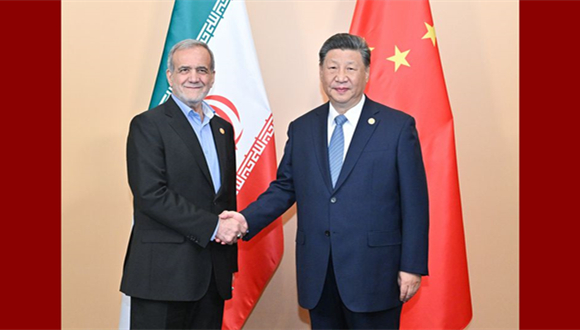 La Chine développera sa coopération amicale avec l'Iran malgré l'évolution de la situation internationale, selon Xi Jinping                    Le président chinois Xi Jinping a déclaré mercredi que quelle que soit l'évolution de la situation internationale et régionale, la Chine continuerait à développer sans relâche sa coopération amicale avec l'Iran.