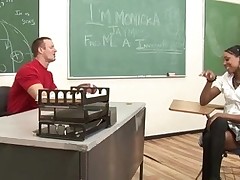 Schoolgirl learns the taste of an experienced love-tool