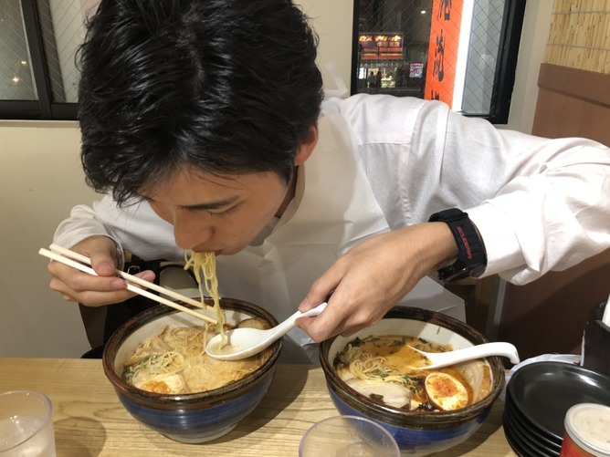 【画像】日本人「イスラム教徒騙して豚骨ラーメン食わせてみた(笑)」→結果……