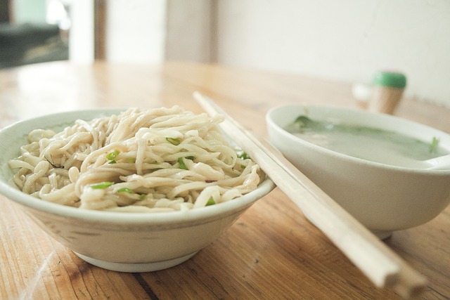 发面饼配什么菜好吃，发面饼加什么吃