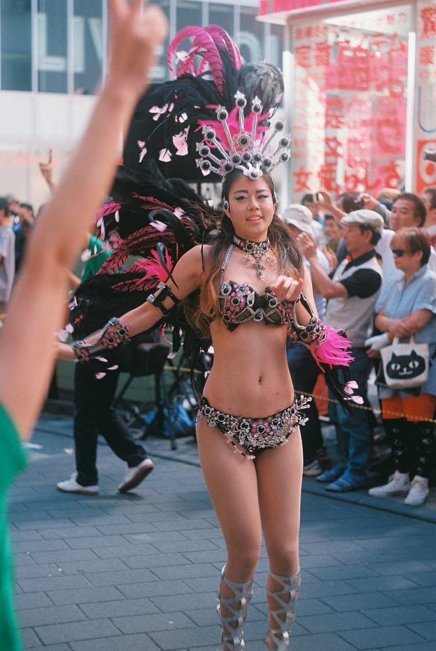 【サンバエロ画像】サンバといえばリオだけど、日本にもサンバ祭りはあるんだぜ！ 42