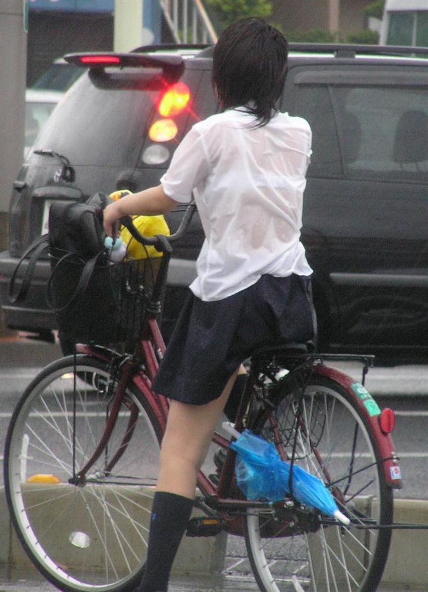 【濡れ透け下着エロ画像】シャワーや豪雨で下着まで透けて陰毛や乳首が丸見えになってる濡れ透け下着のエロ画像集！ww【80枚】 65