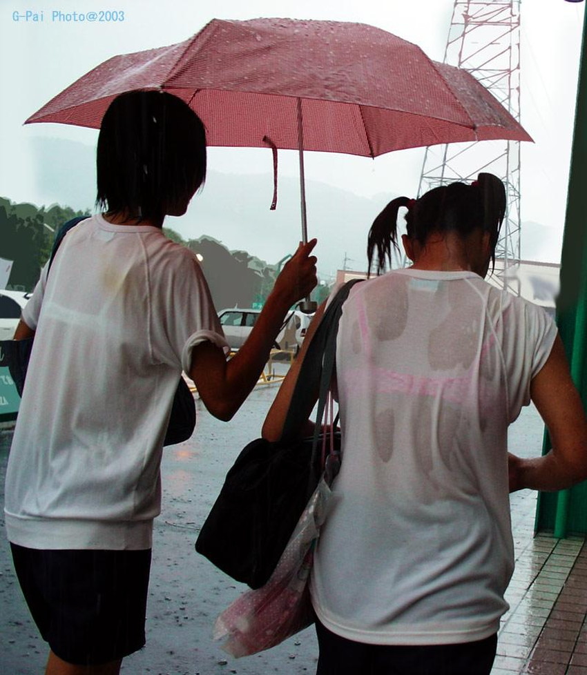 【濡れ透け下着エロ画像】シャワーや豪雨で下着まで透けて陰毛や乳首が丸見えになってる濡れ透け下着のエロ画像集！ww【80枚】 80