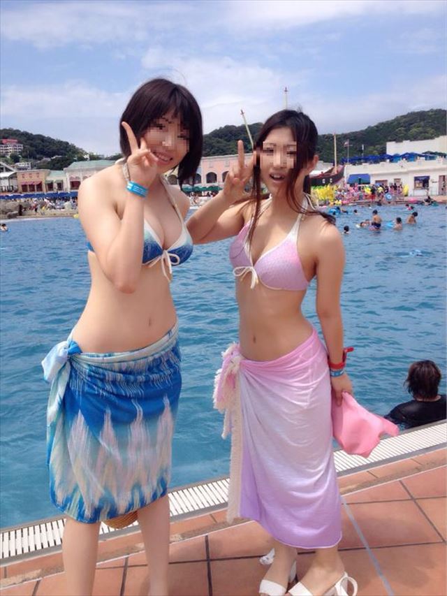 【素人水着エロ画像】朗報！！いよいよ夏本番！こんな風景が今年も見れるんだぜ！ 18