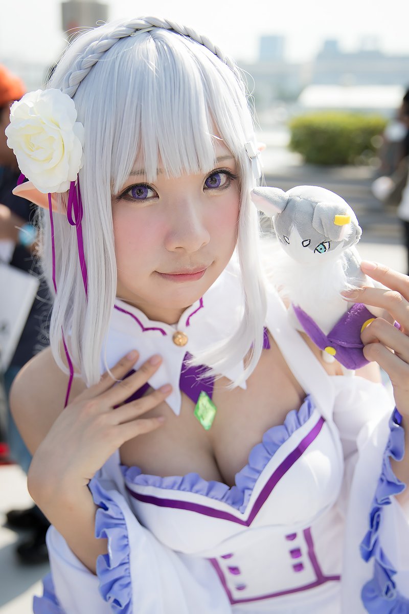 【コミケエロ画像】コミケってイベントの素人コスプレイヤーがめっちゃエロい件ｗ 32