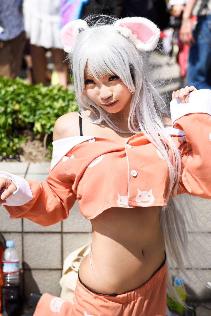 【素人コスプレエロ画像】こんな過激衣装の素人レイヤーたちが闊歩するコミックマーケット！ 14