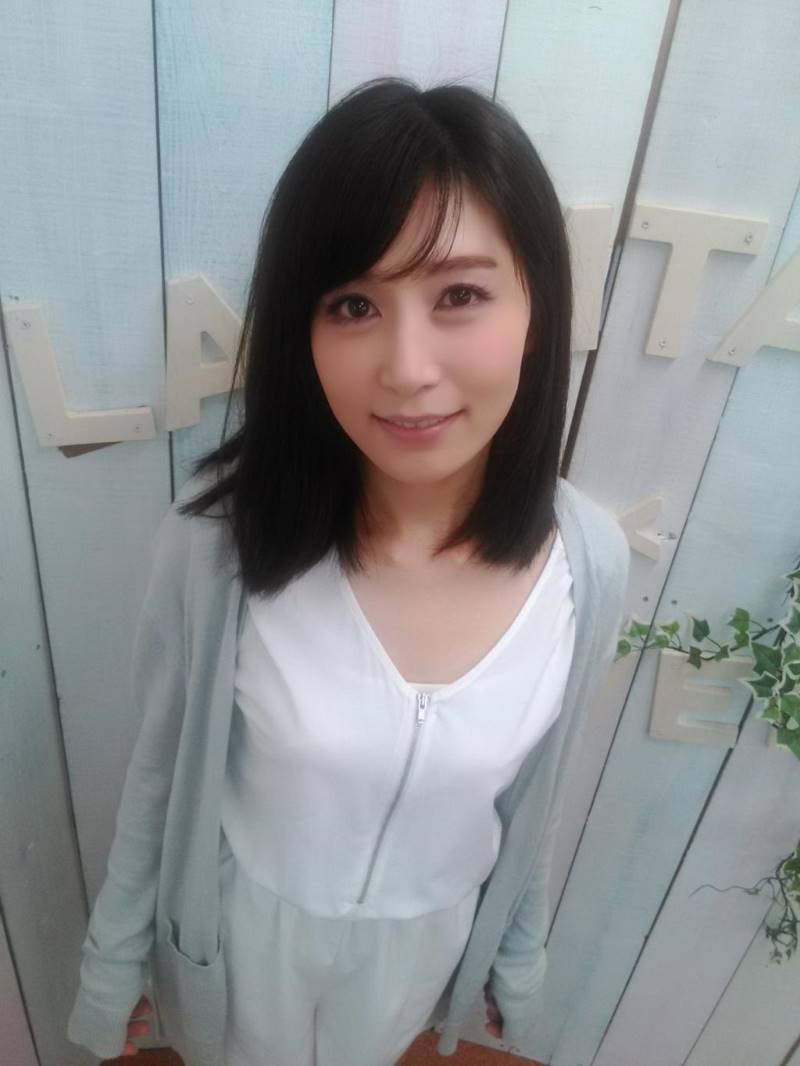 【人妻エロ画像】清楚で美しい佐々木あきが艶めかしい痴態をさらしますｗ（50枚） 17