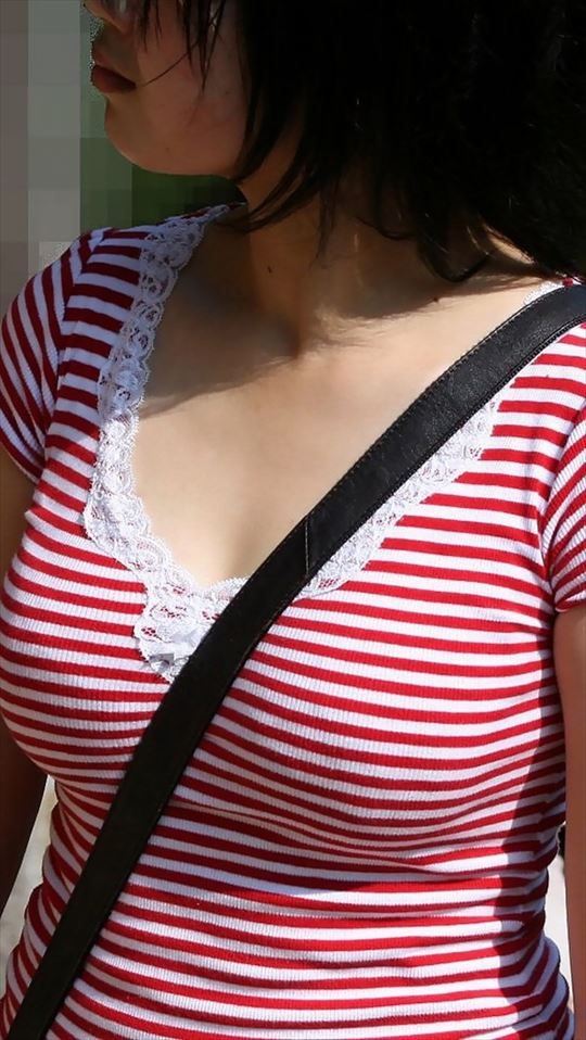 【おっぱい画像】盗撮された完璧すぎる”巨乳”が勃起不可避すぎた…（227枚）・71枚目