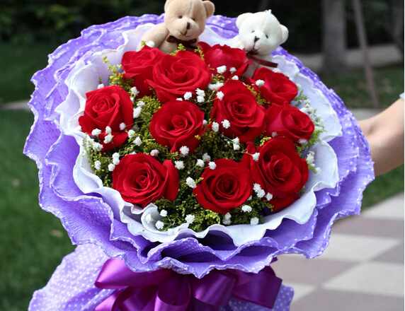 平安夜晚上摆地摊卖什么好?平安夜争取进一步拓展市场的商品