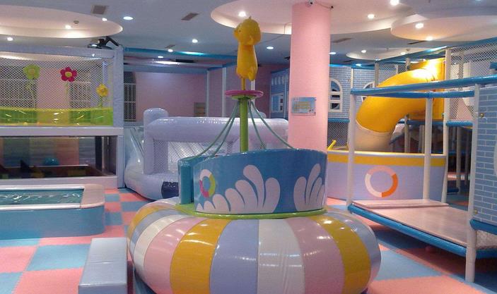 莫莉幻想儿童乐园加盟