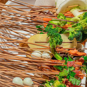 老四串串香诚邀加盟