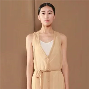 闲云女装