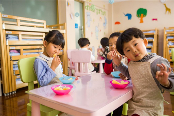 伟才幼儿园在多地设有分店