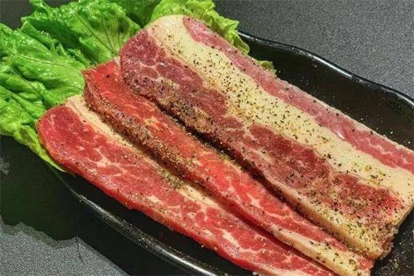 肆味烤肉加盟