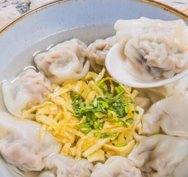 李大厨百味馄饨王店面效果图