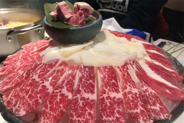 品鲜牛潮汕牛肉火锅加盟