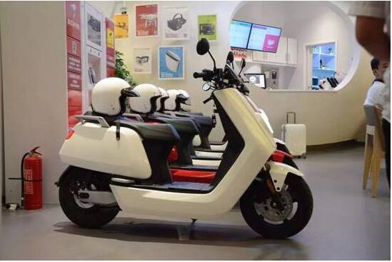 小牛电动车加盟