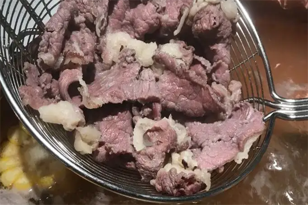 山泉牛肉火锅加盟