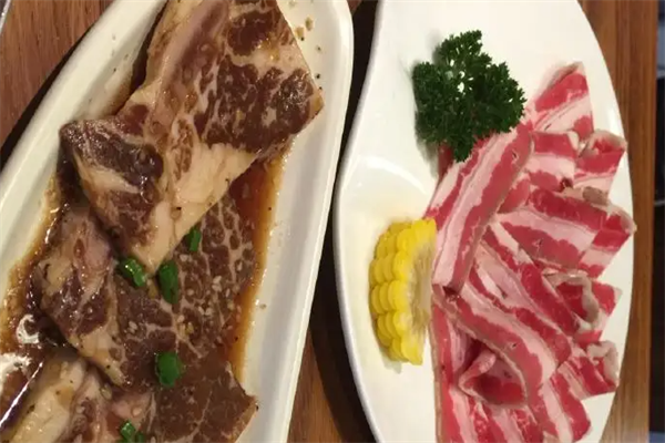 好牛烧肉<span style='background-color:yellow;vertical-align:baseline;'><span style='background-color:yellow;vertical-align:baseline;'><span style='background-color:yellow;vertical-align:baseline;'>专门</span></span></span>店加盟